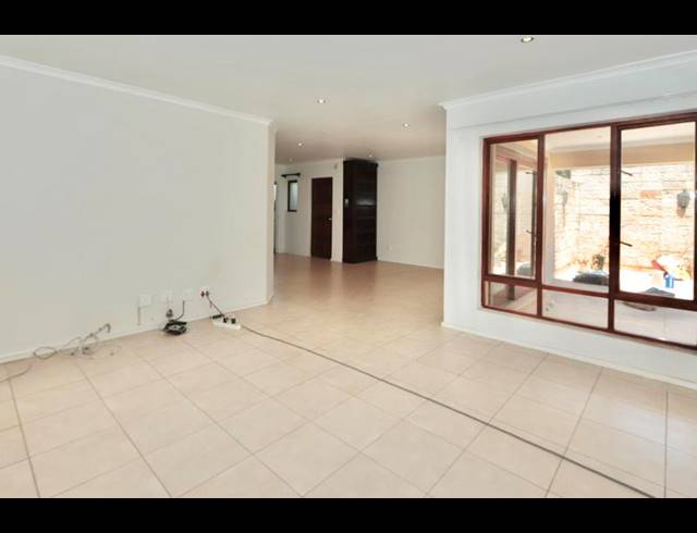 3 BEDROOM PROPERTY TO RENT IN BROADACRES